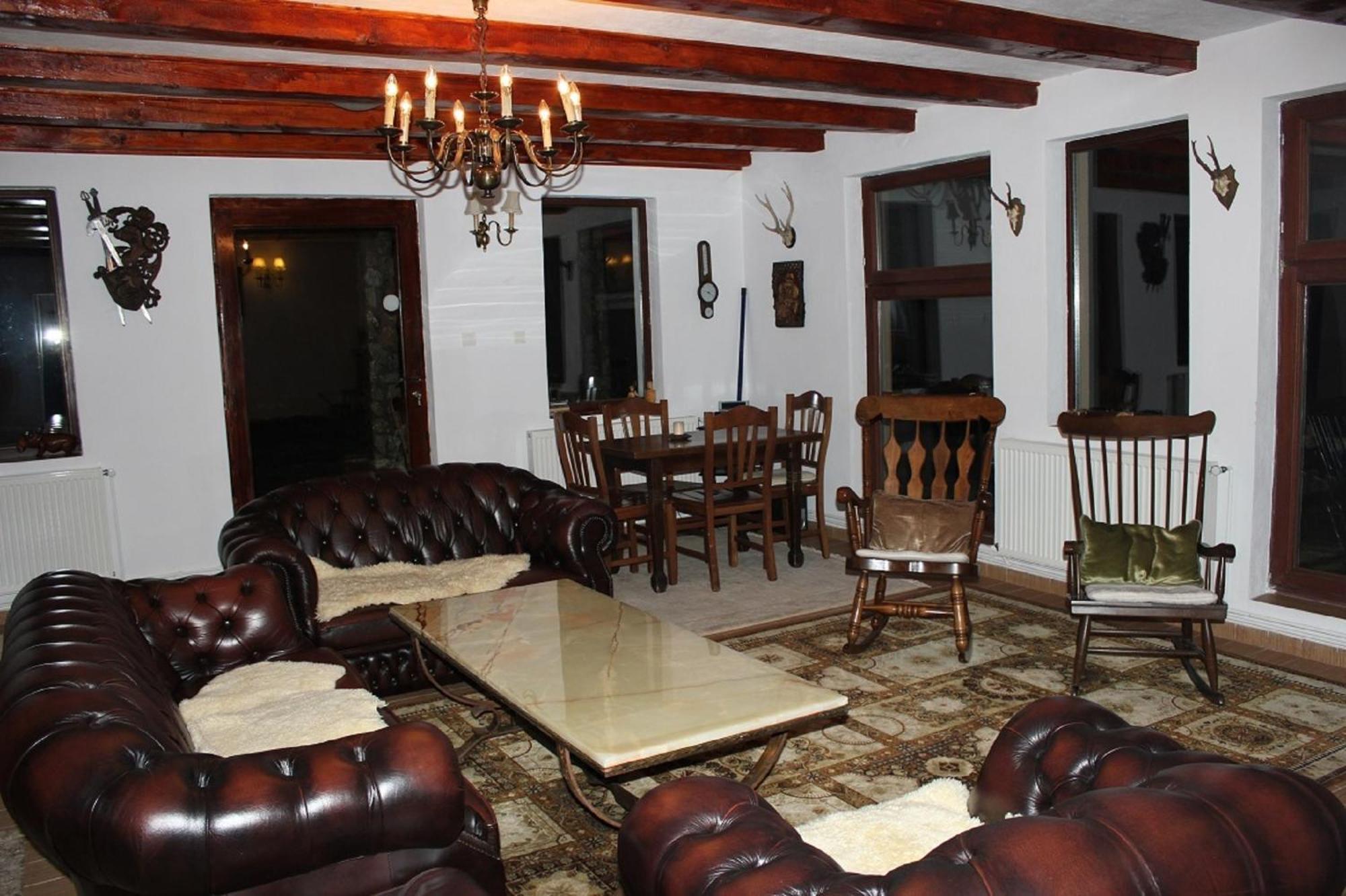 Pensiunea Casa Noastra Baia de Fier Luaran gambar